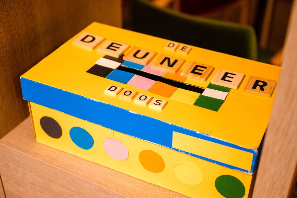 deuneer doos deuneer doos